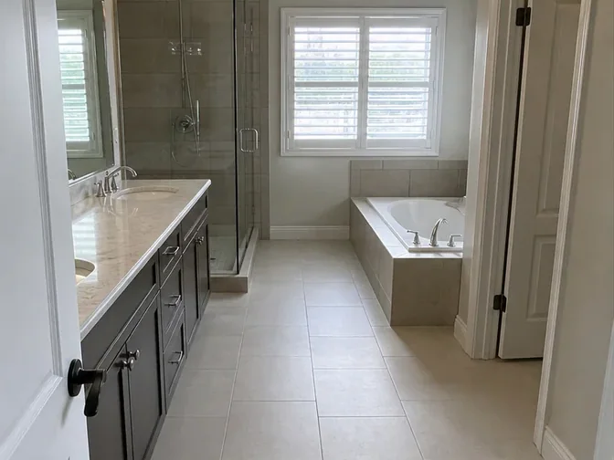 Primary Ensuite Demolition in Richmond Hill before work began
